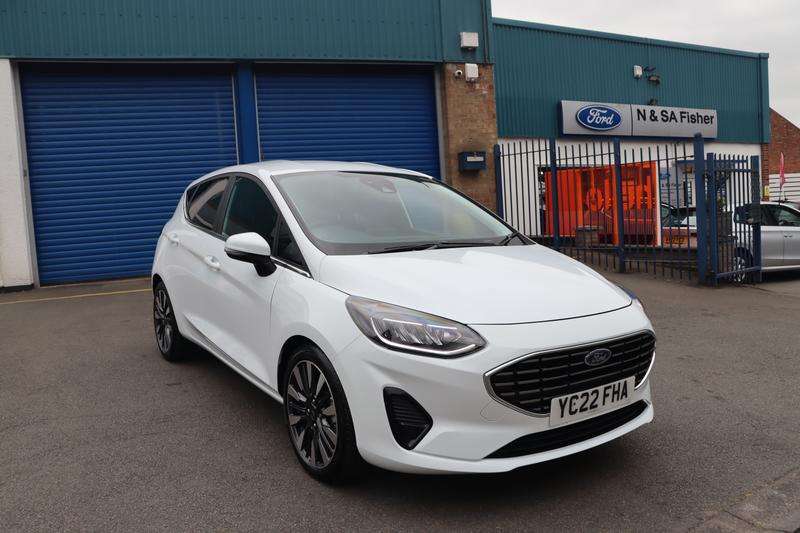 A 2022 FORD FIESTA 1.0T EcoBoost MHEV Titanium Vignale Hatchback 5dr Petrol Hybrid DCT Euro 6 (s/s) (125 ps) A 2022 FORD FIESTA 1.0T EcoBoost MHEV Titanium Vignale Hatchback 5dr Petrol Hybrid DCT Euro 6 (s/s) (125 ps)