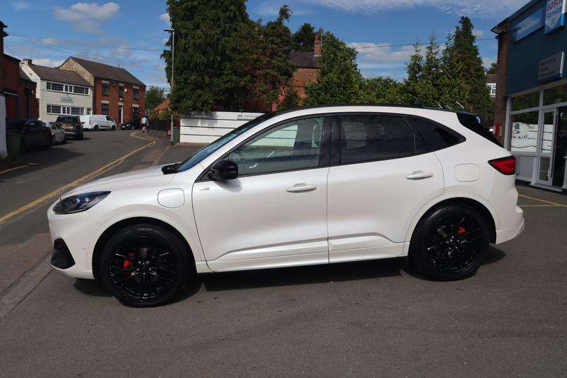 A 2023 FORD KUGA 2.5 EcoBoost Duratec 14.4kWh ST-Line X SUV 5dr Petrol Plug-in Hybrid CVT Euro 6 (s/s) (225 ps) A 2023 FORD KUGA 2.5 EcoBoost Duratec 14.4kWh ST-Line X SUV 5dr Petrol Plug-in Hybrid CVT Euro 6 (s/s) (225 ps)