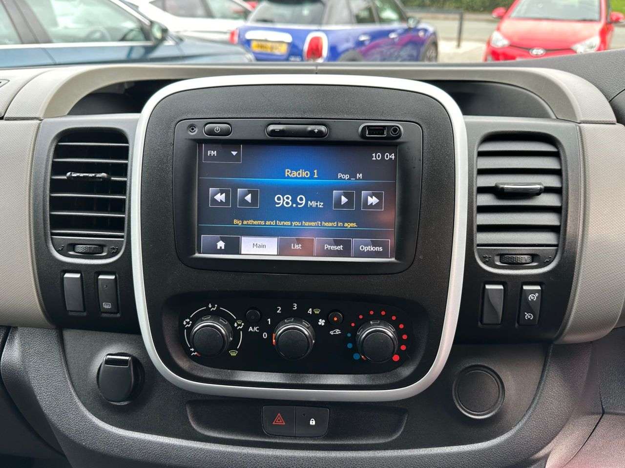 2015 RENAULT TRAFIC 2015 RENAULT TRAFIC