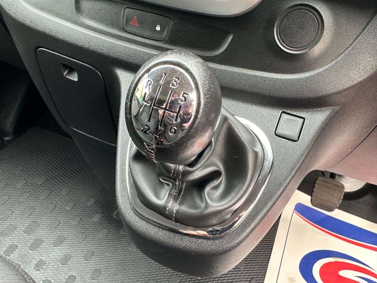 2015 RENAULT TRAFIC 2015 RENAULT TRAFIC