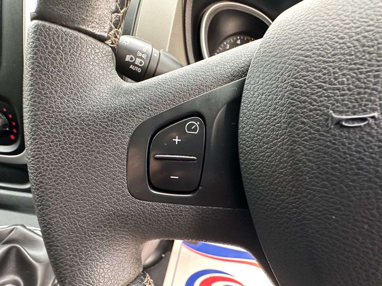 2015 RENAULT TRAFIC 2015 RENAULT TRAFIC