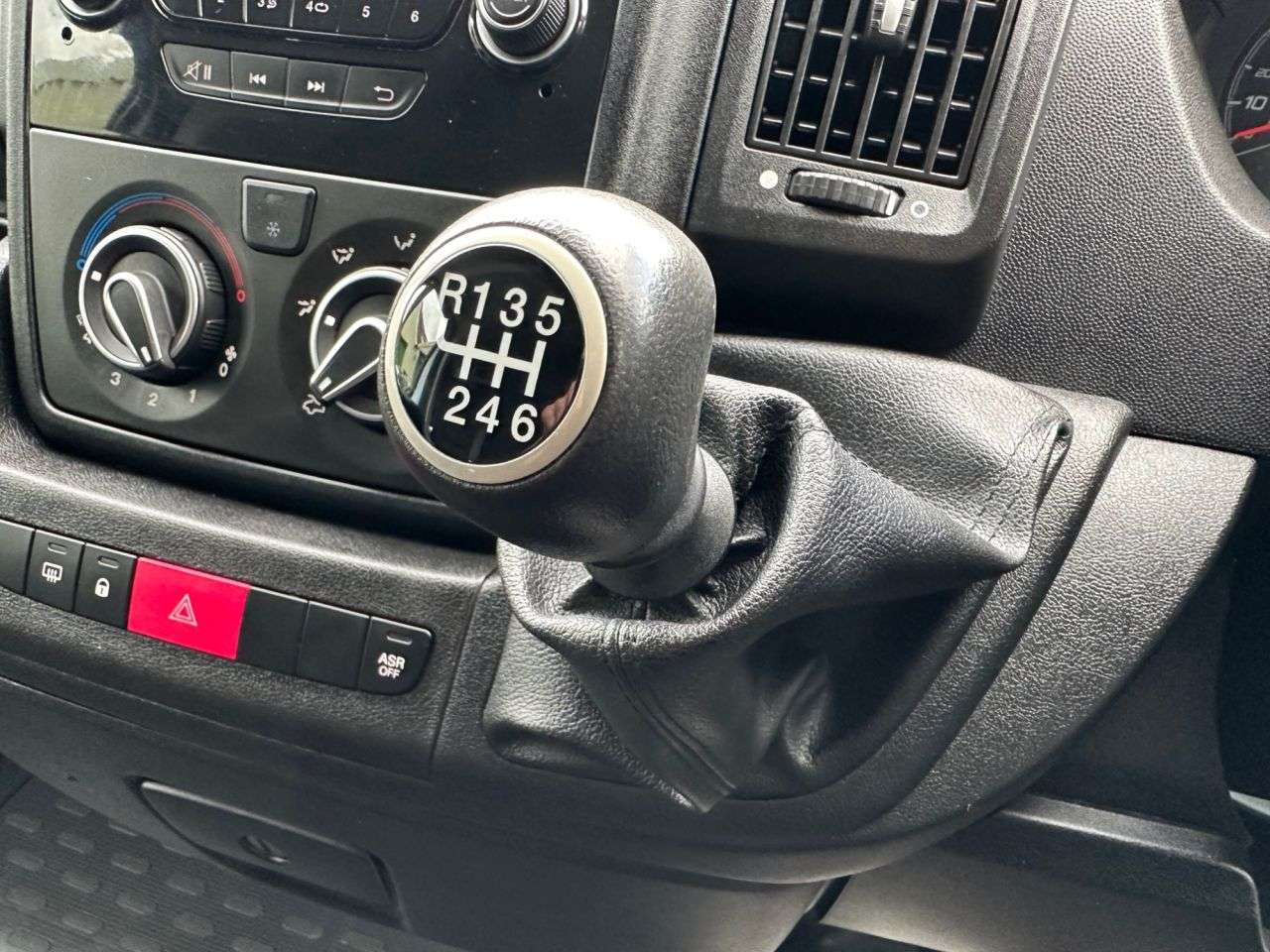 2015 PEUGEOT BOXER 2015 PEUGEOT BOXER