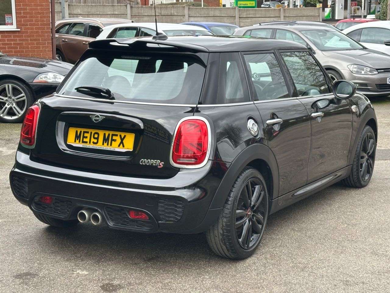 A 2019 MINI HATCH 2.0 Cooper S Sport Hatchback 5dr Petrol Manual Euro 6 (s/s) (192 ps) DRIVE A 2019 MINI HATCH 2.0 Cooper S Sport Hatchback 5dr Petrol Manual Euro 6 (s/s) (192 ps) DRIVE
