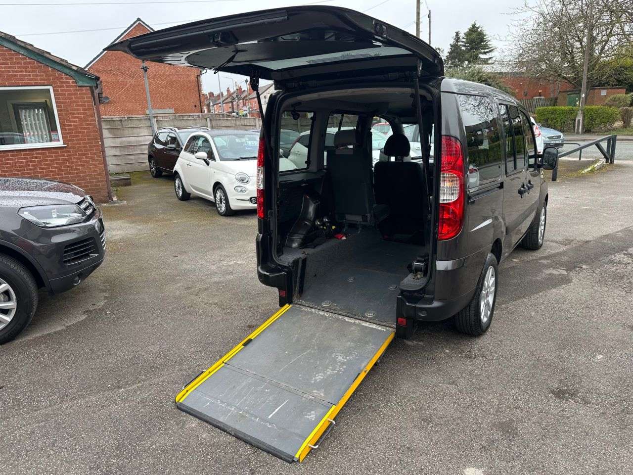 A 2008 FIAT DOBLO 8V DYNAMIC H/R A 2008 FIAT DOBLO 8V DYNAMIC H/R