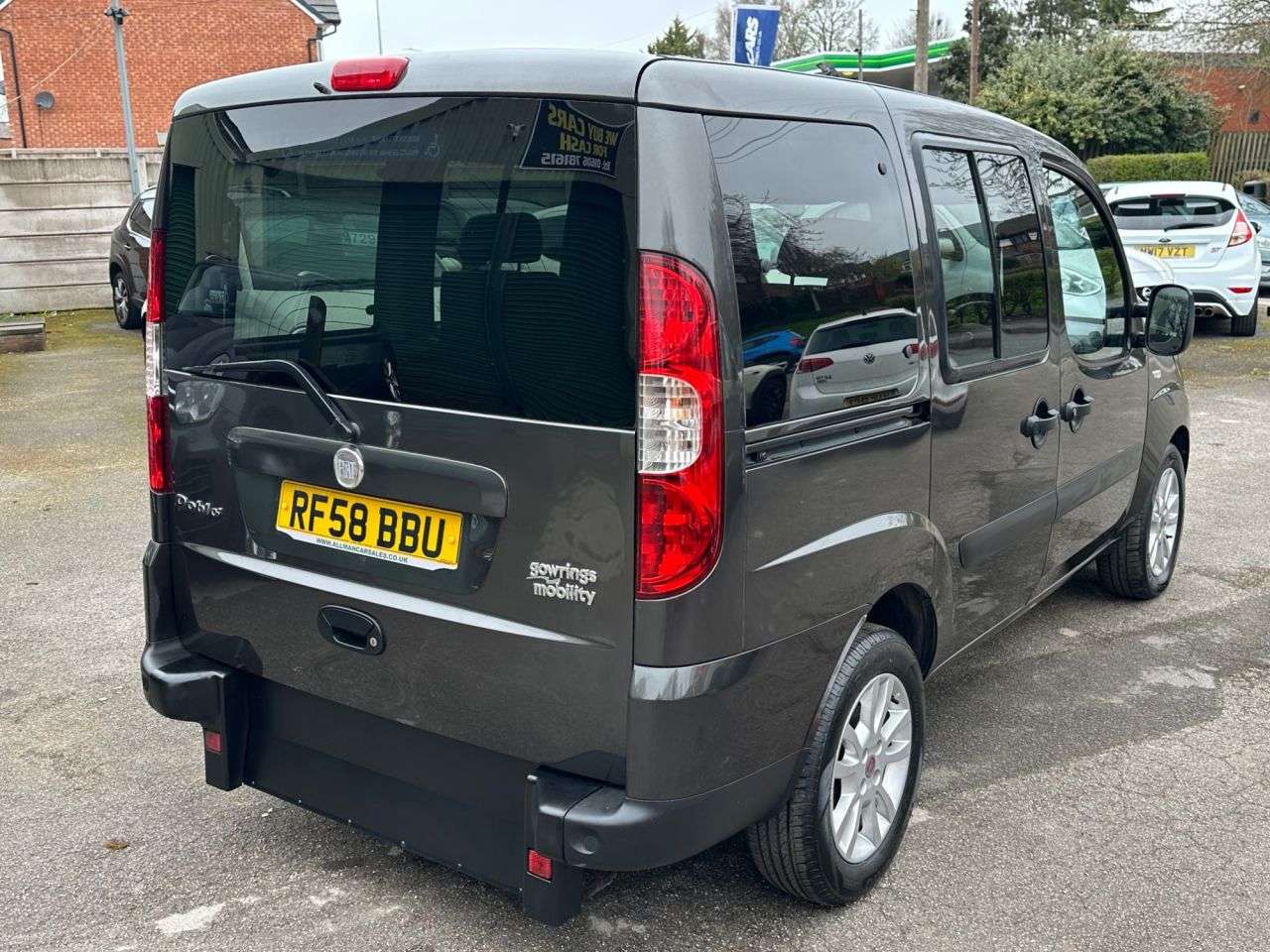 A 2008 FIAT DOBLO 8V DYNAMIC H/R A 2008 FIAT DOBLO 8V DYNAMIC H/R