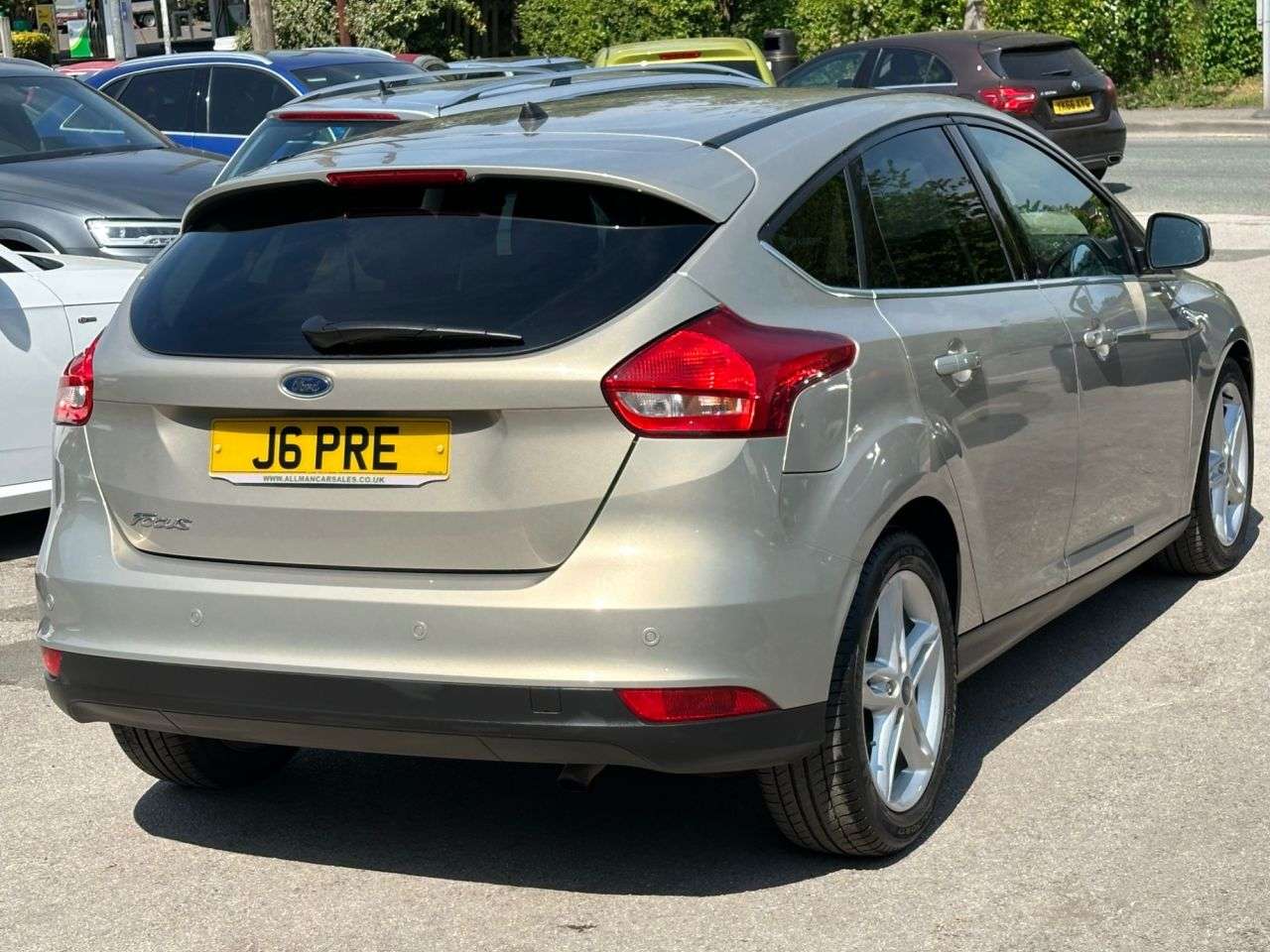 A 2016 FORD FOCUS 1.6 Titanium Hatchback 5dr Petrol Powershift Euro 6 (125 ps) 2 Owner Servic A 2016 FORD FOCUS 1.6 Titanium Hatchback 5dr Petrol Powershift Euro 6 (125 ps) 2 Owner Servic