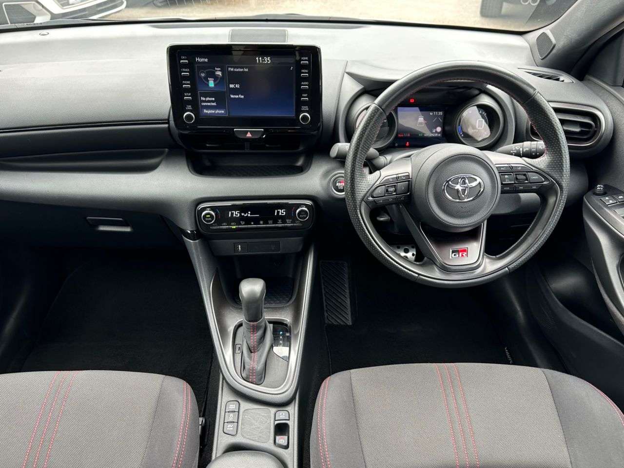 2022 TOYOTA YARIS 2022 TOYOTA YARIS