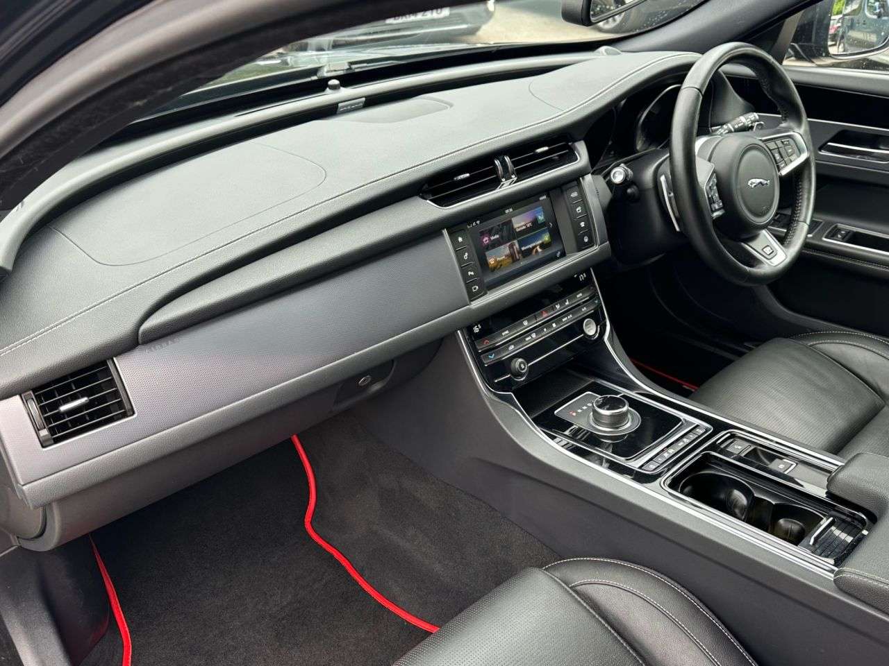 2018 JAGUAR XF 2018 JAGUAR XF