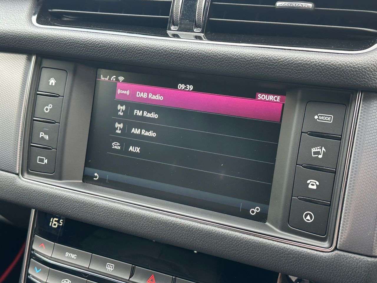 2018 JAGUAR XF 2018 JAGUAR XF