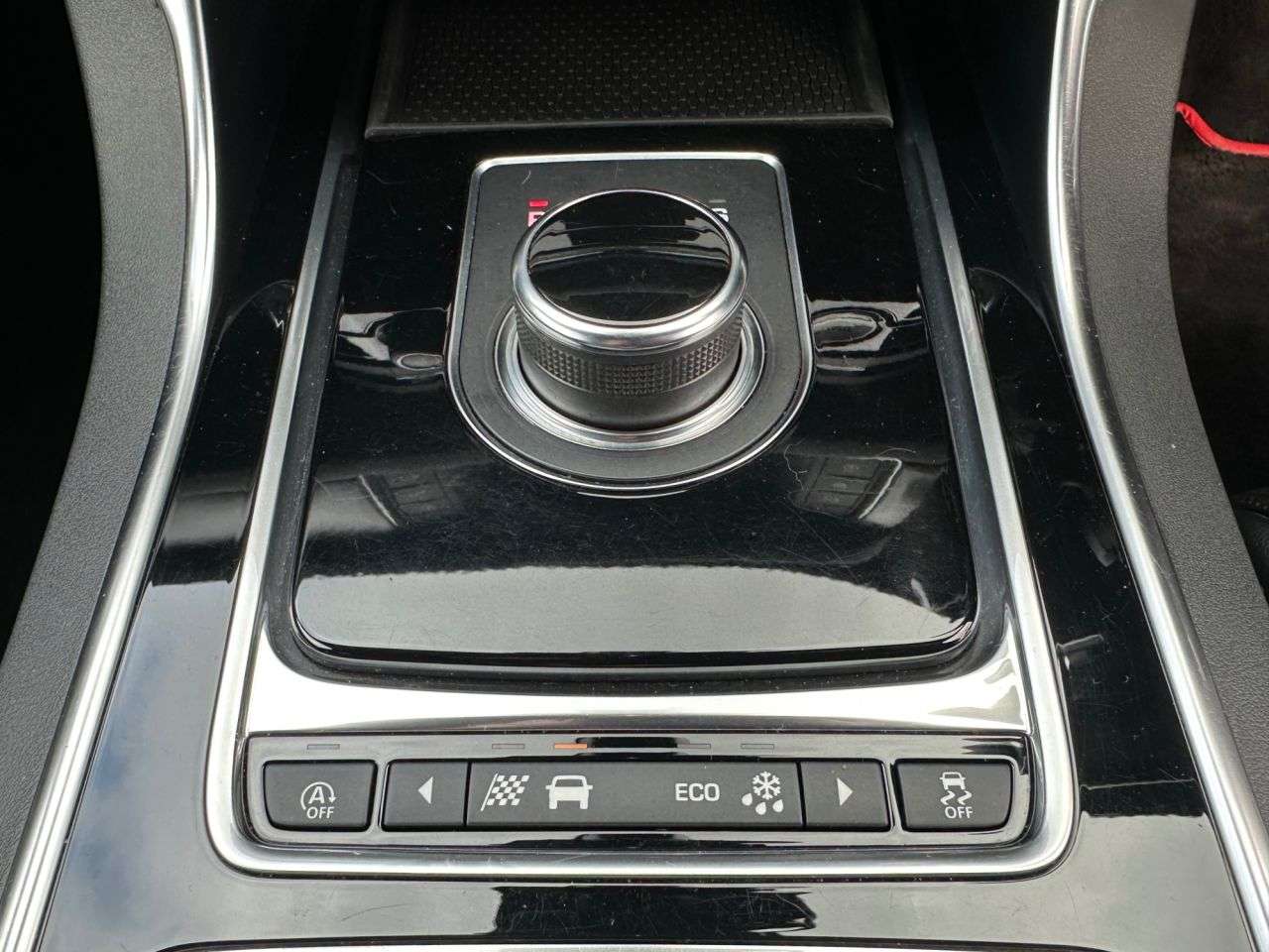 2018 JAGUAR XF 2018 JAGUAR XF