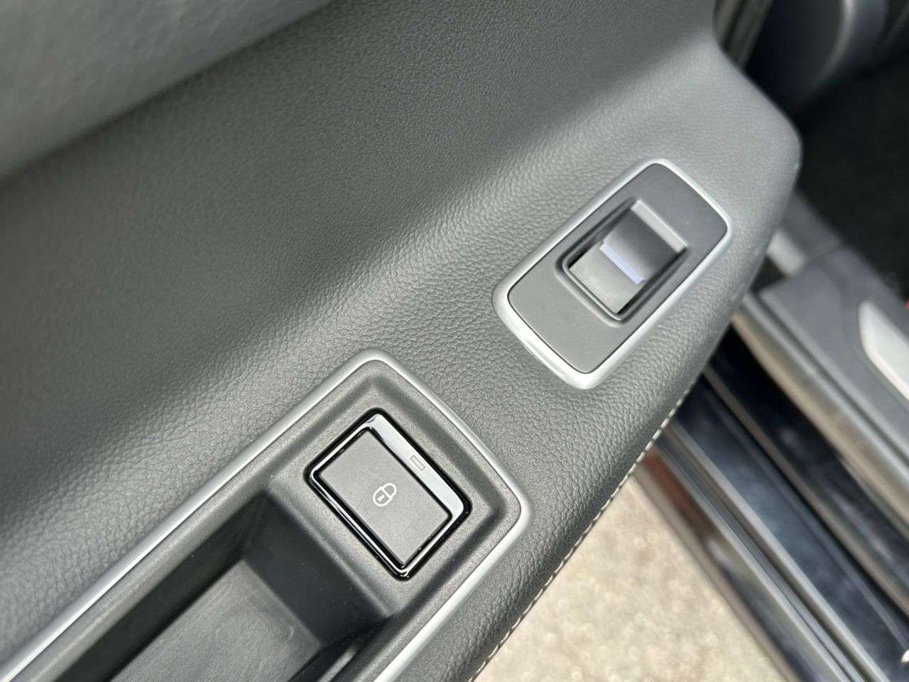 2018 JAGUAR XF 2018 JAGUAR XF