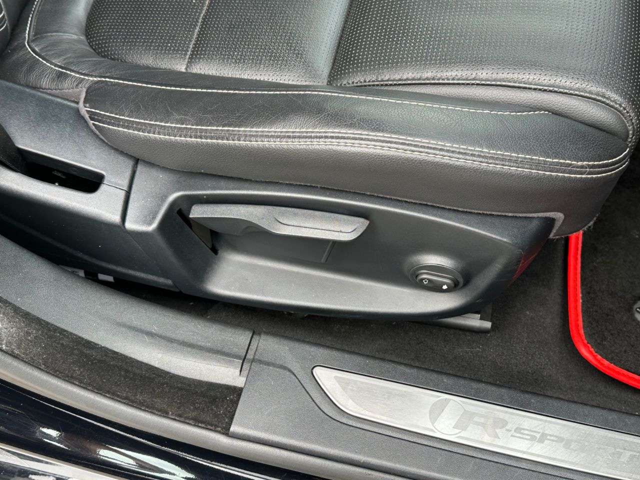 2018 JAGUAR XF 2018 JAGUAR XF