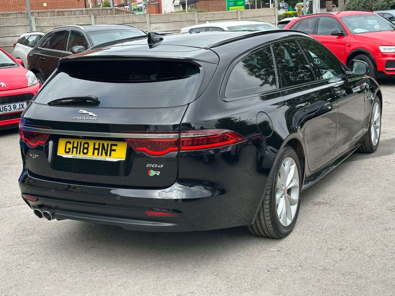 A 2018 JAGUAR XF 2.0d R-Sport Sportbrake 5dr Diesel Auto Euro 6 (s/s) (180 ps) 3 OWNER - FUL A 2018 JAGUAR XF 2.0d R-Sport Sportbrake 5dr Diesel Auto Euro 6 (s/s) (180 ps) 3 OWNER - FUL