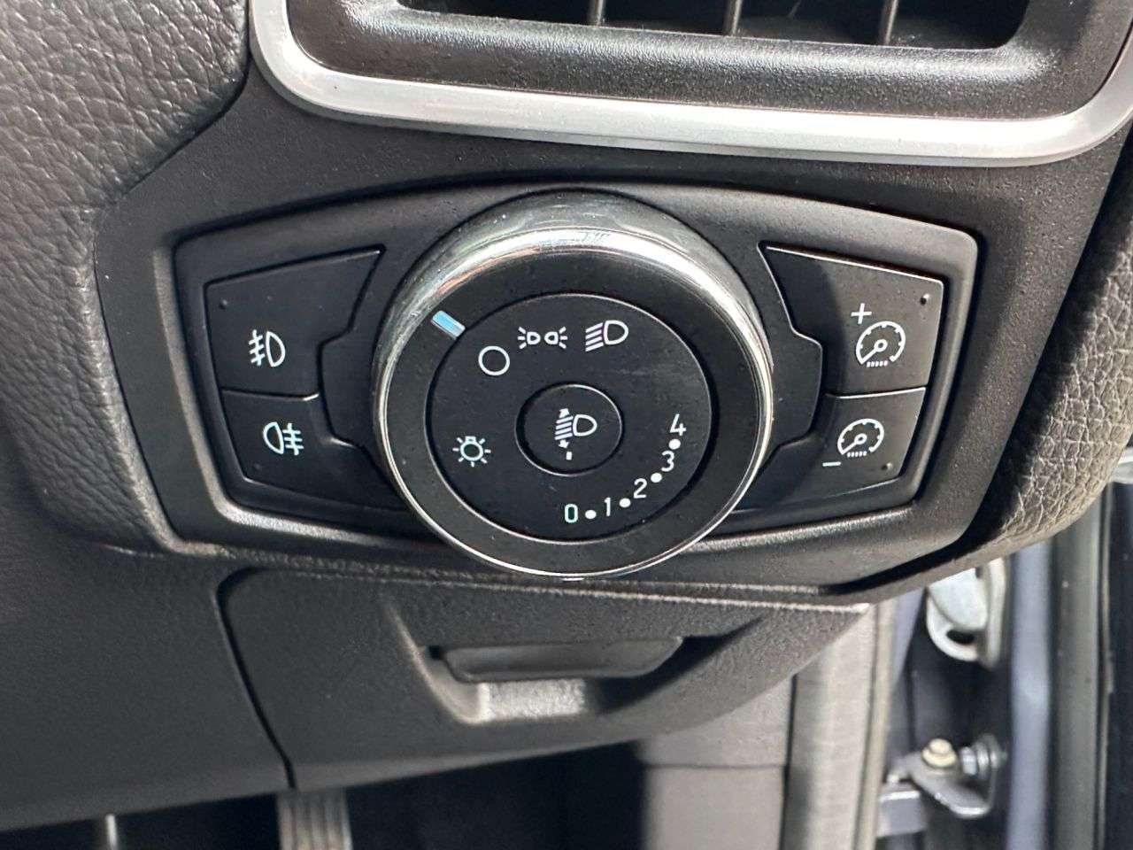 2011 FORD FOCUS 2011 FORD FOCUS