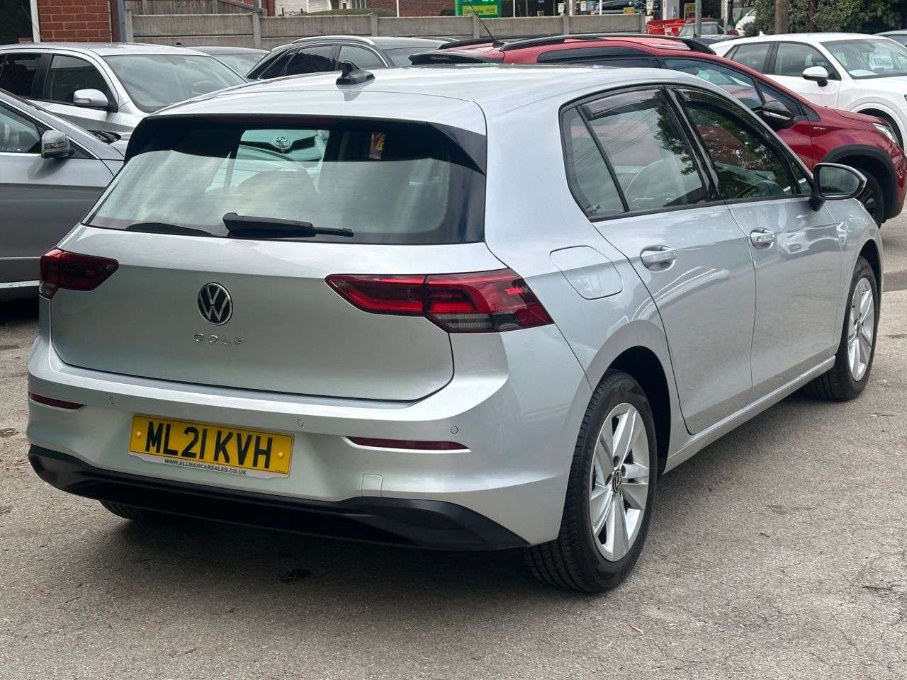 A 2021 VOLKSWAGEN GOLF 1.5 TSI Life Hatchback 5dr Petrol Manual Euro 6 (s/s) (130 ps) FULL SERVICE A 2021 VOLKSWAGEN GOLF 1.5 TSI Life Hatchback 5dr Petrol Manual Euro 6 (s/s) (130 ps) FULL SERVICE