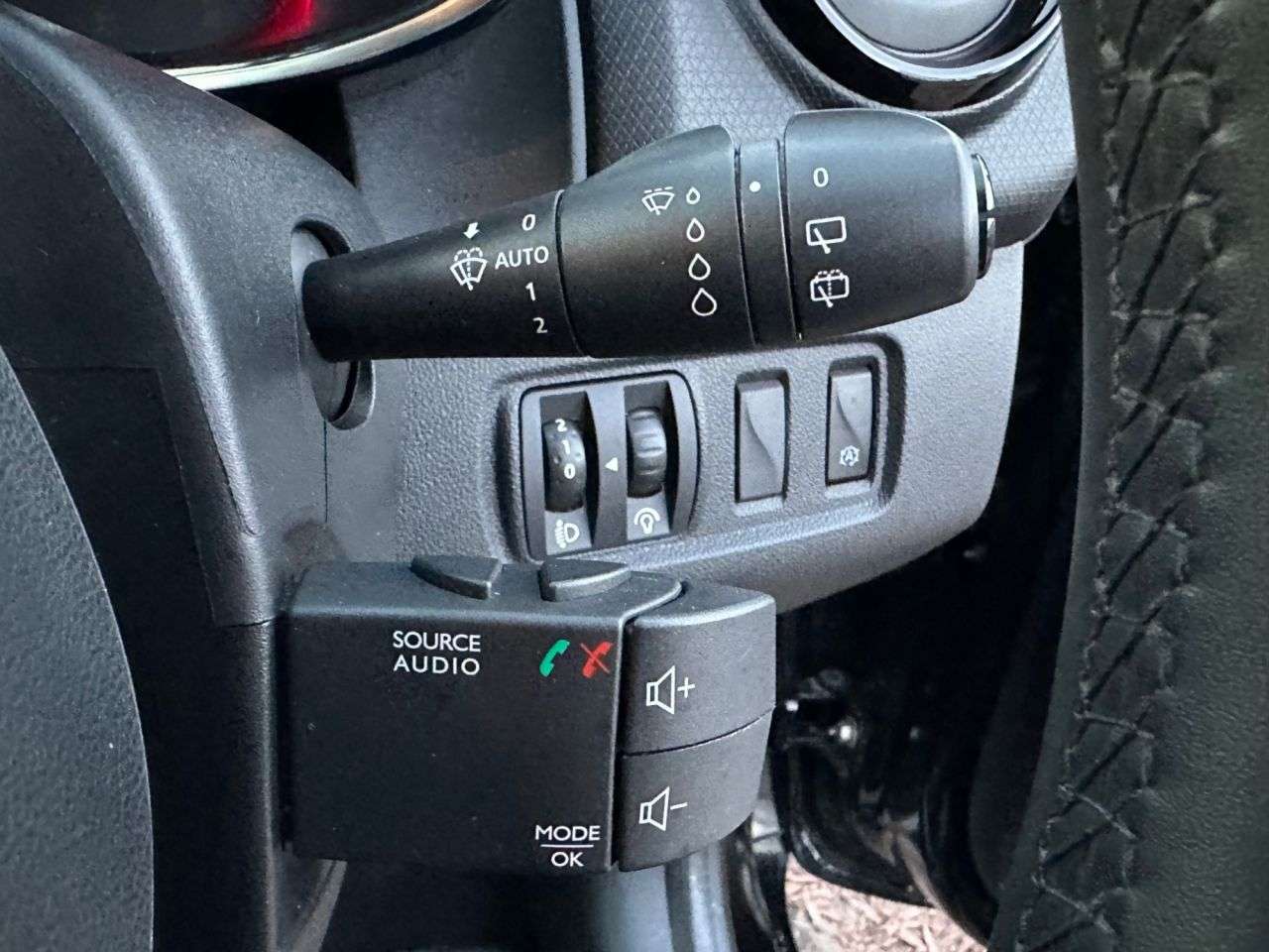 2017 RENAULT CLIO 2017 RENAULT CLIO