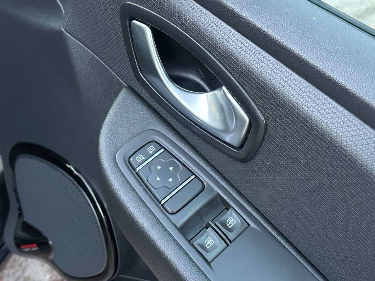 2017 RENAULT CLIO 2017 RENAULT CLIO