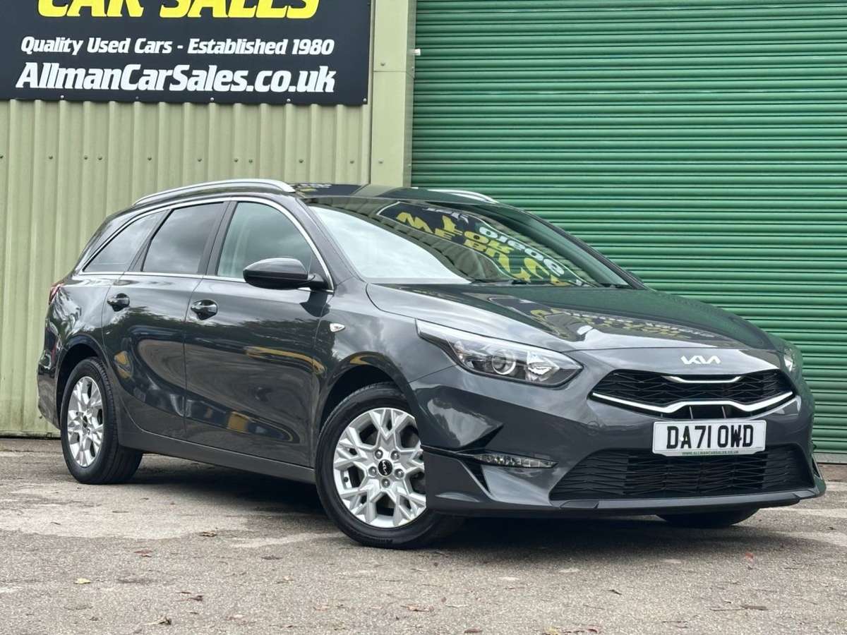 Check out this Kia Ceed 2021 Petrol Manual