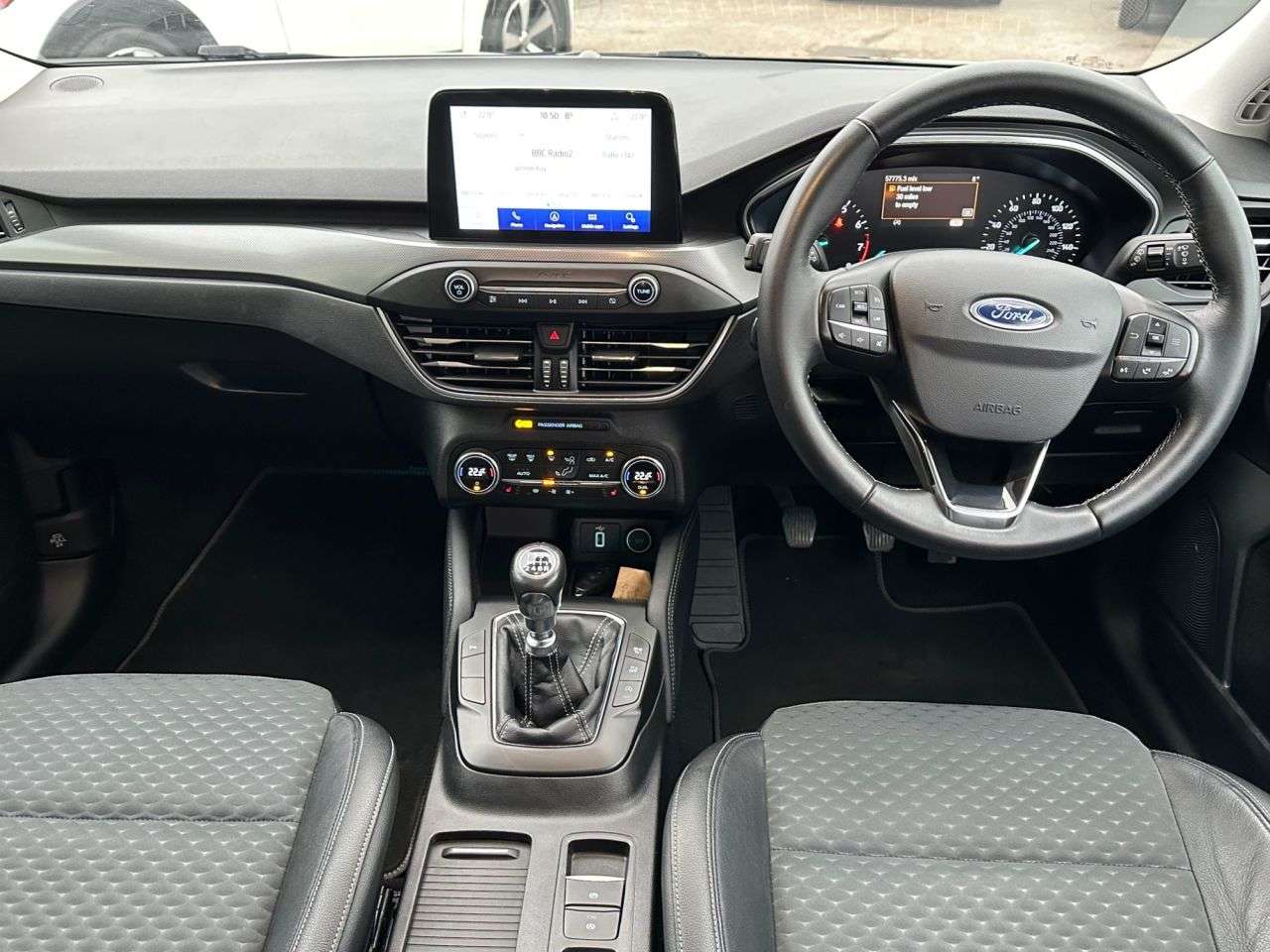 A 2019 FORD FOCUS 1.0T EcoBoost Titanium X Hatchback 5dr Petrol Manual Euro 6 (s/s) (125 ps) A 2019 FORD FOCUS 1.0T EcoBoost Titanium X Hatchback 5dr Petrol Manual Euro 6 (s/s) (125 ps)