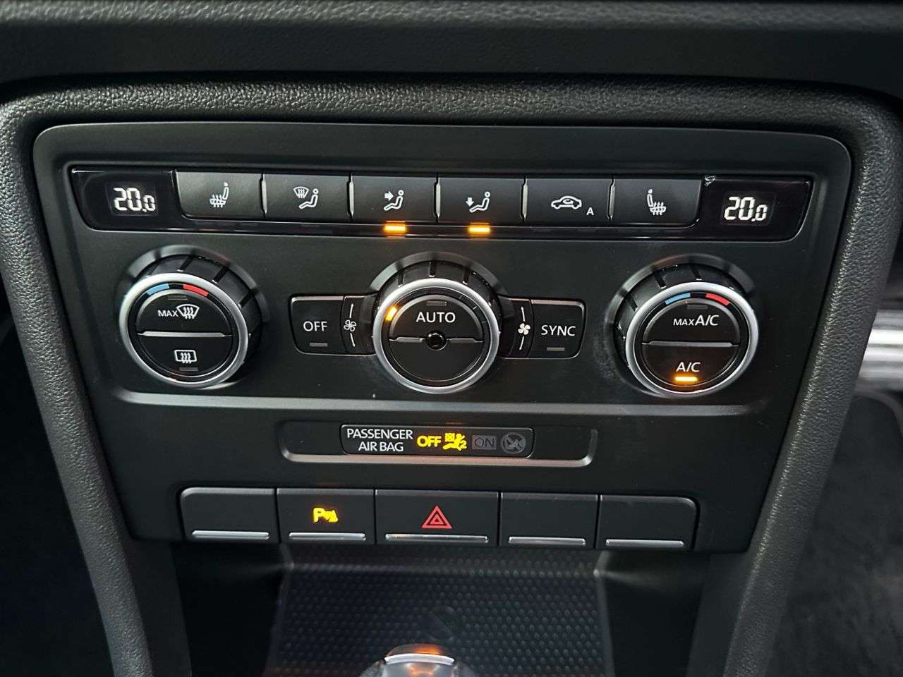 2014 VOLKSWAGEN BEETLE 2014 VOLKSWAGEN BEETLE