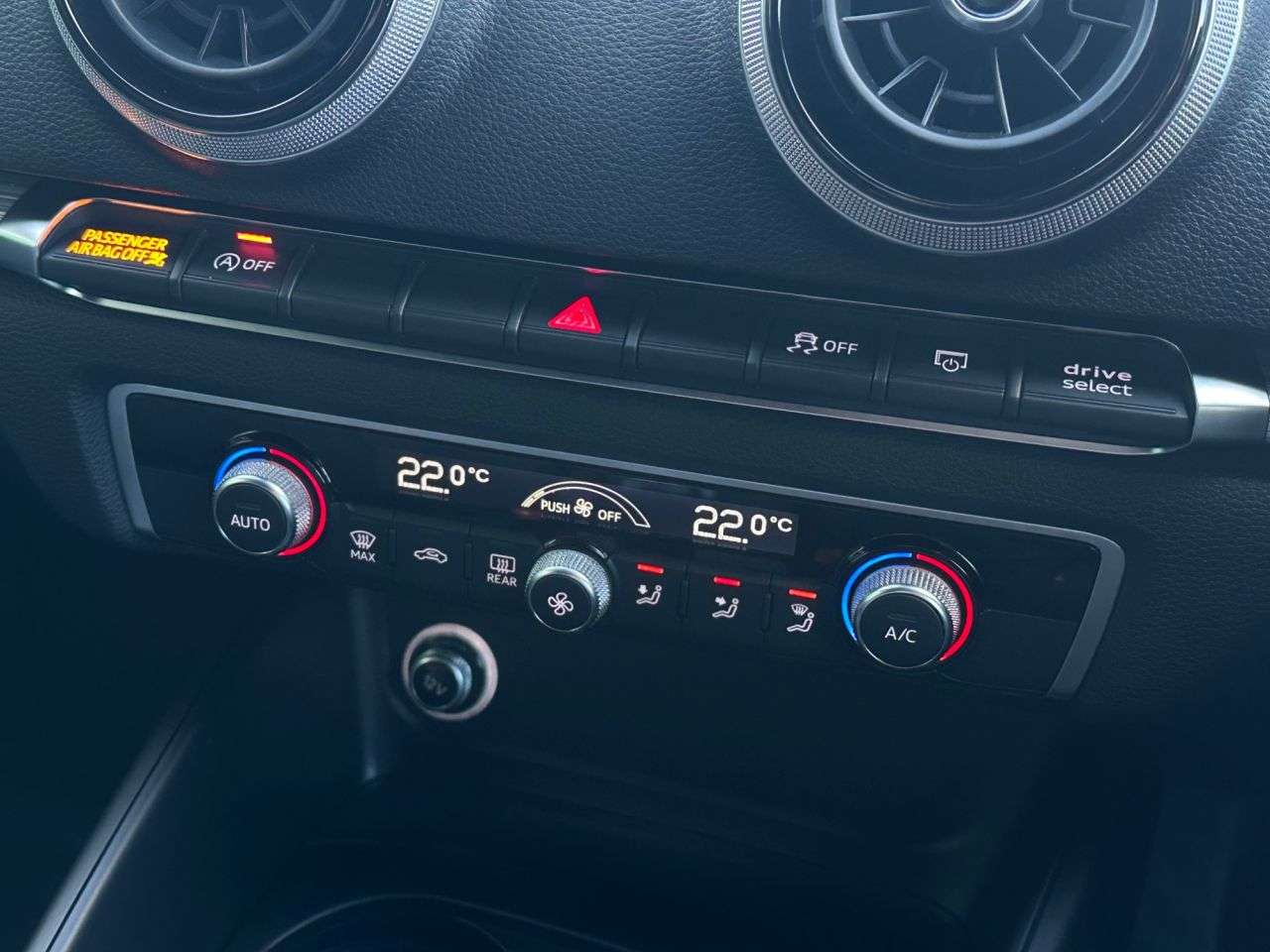 2017 AUDI A3 2017 AUDI A3