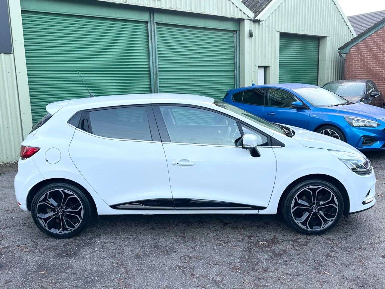 2018 RENAULT CLIO 2018 RENAULT CLIO