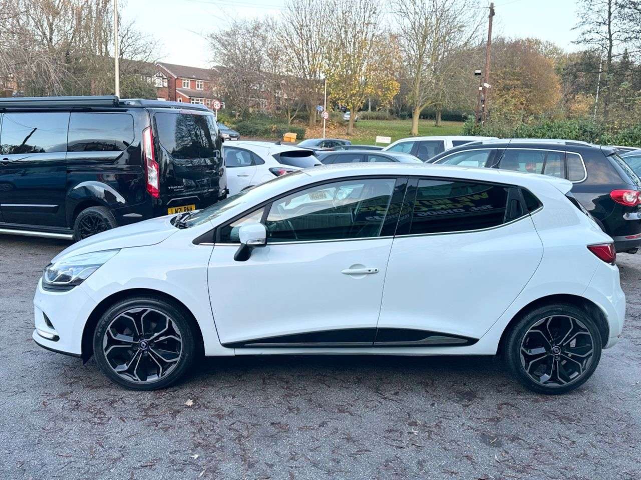 2018 RENAULT CLIO 2018 RENAULT CLIO