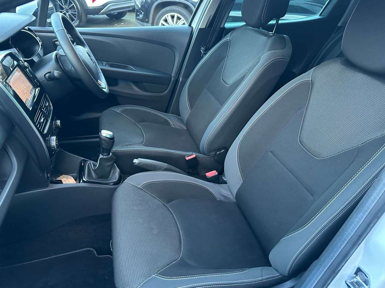 2018 RENAULT CLIO 2018 RENAULT CLIO