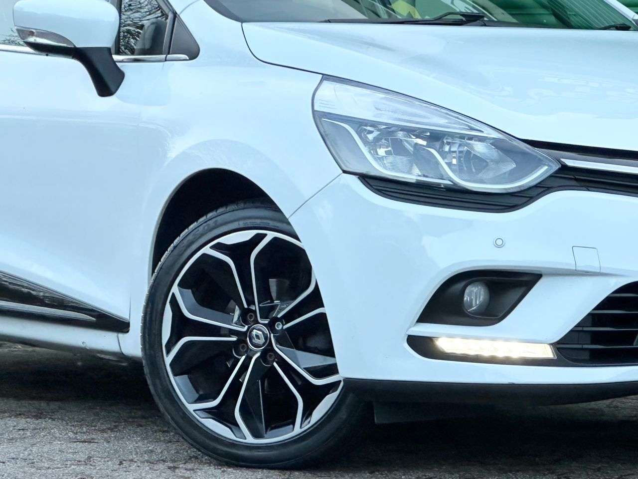 2018 RENAULT CLIO 2018 RENAULT CLIO