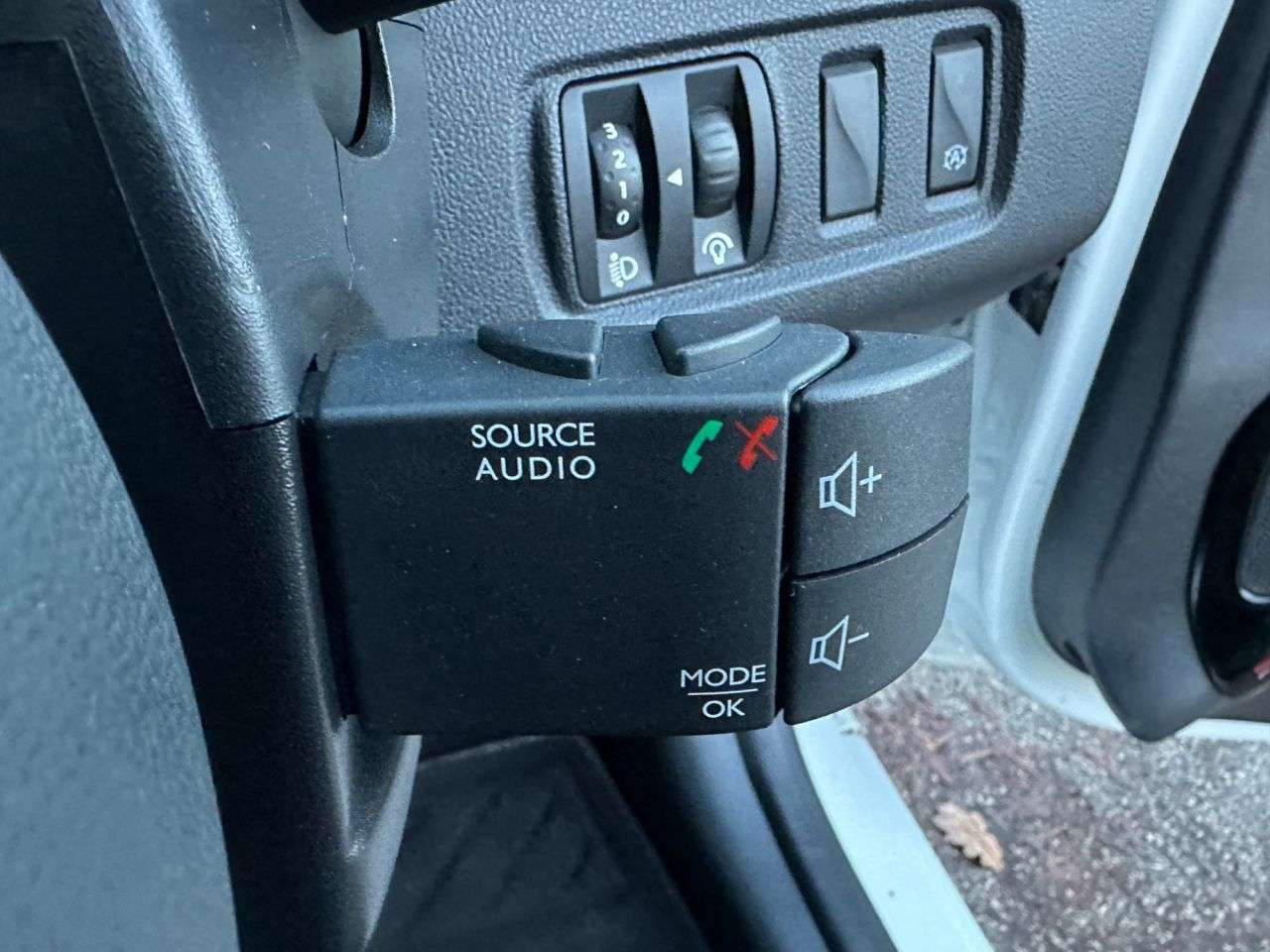 2018 RENAULT CLIO 2018 RENAULT CLIO