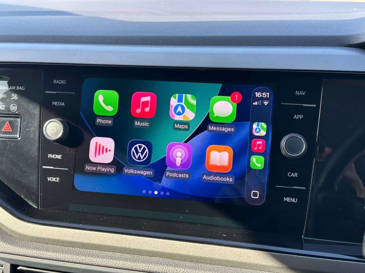 A 2021 VOLKSWAGEN POLO 1.0 TSI Match Hatchback 5dr Petrol DSG Euro 6 (s/s) (95 ps) APPLE CAR PLAY A 2021 VOLKSWAGEN POLO 1.0 TSI Match Hatchback 5dr Petrol DSG Euro 6 (s/s) (95 ps) APPLE CAR PLAY