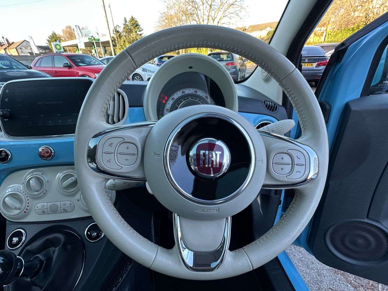 2017 FIAT 500 2017 FIAT 500