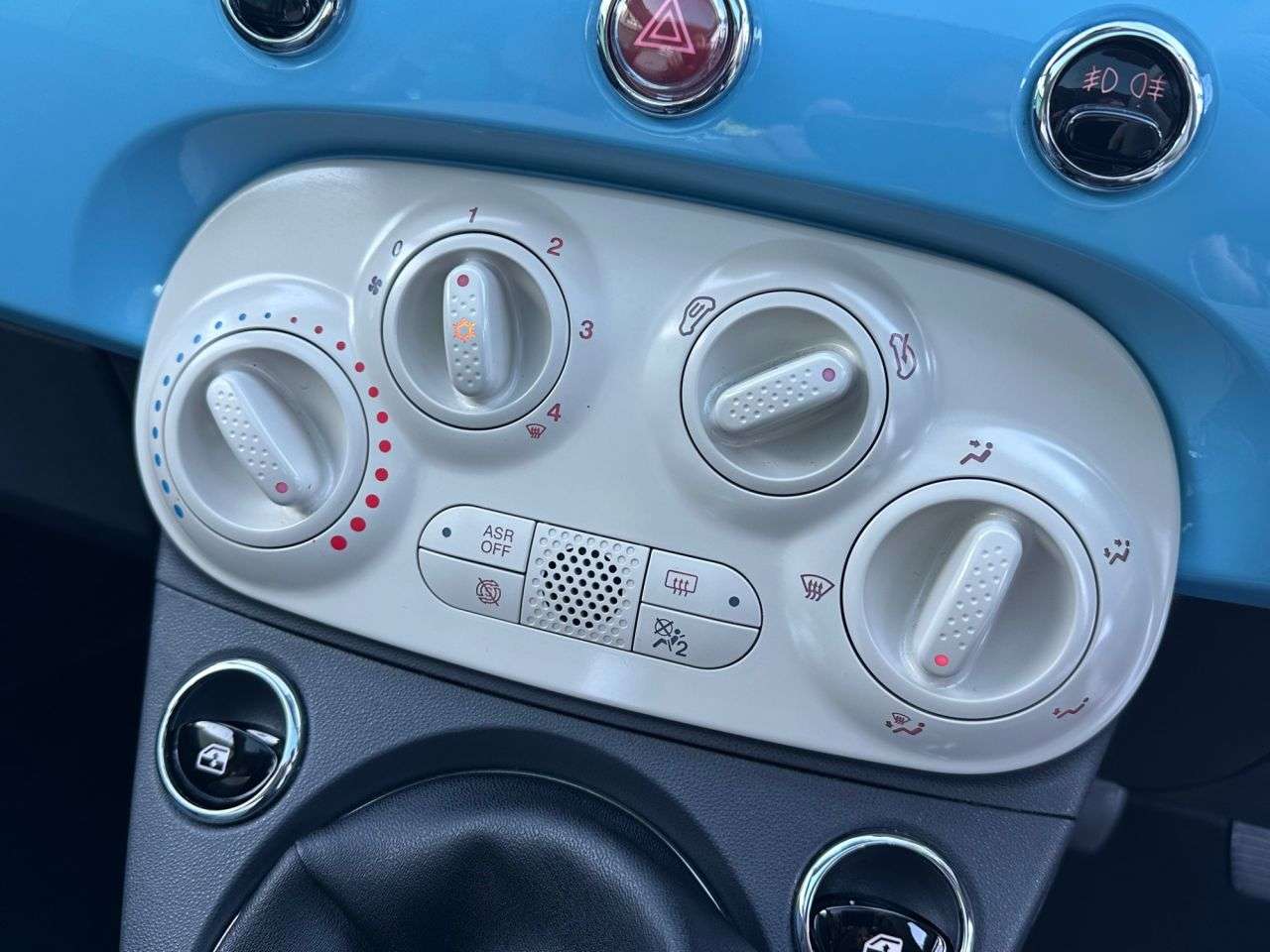 2017 FIAT 500 2017 FIAT 500