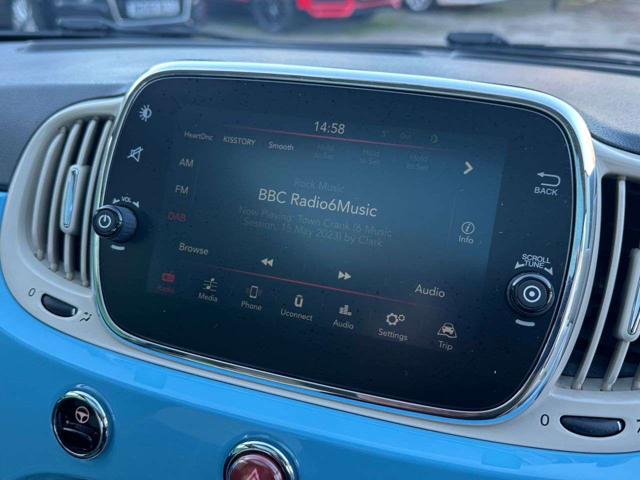 2017 FIAT 500 2017 FIAT 500