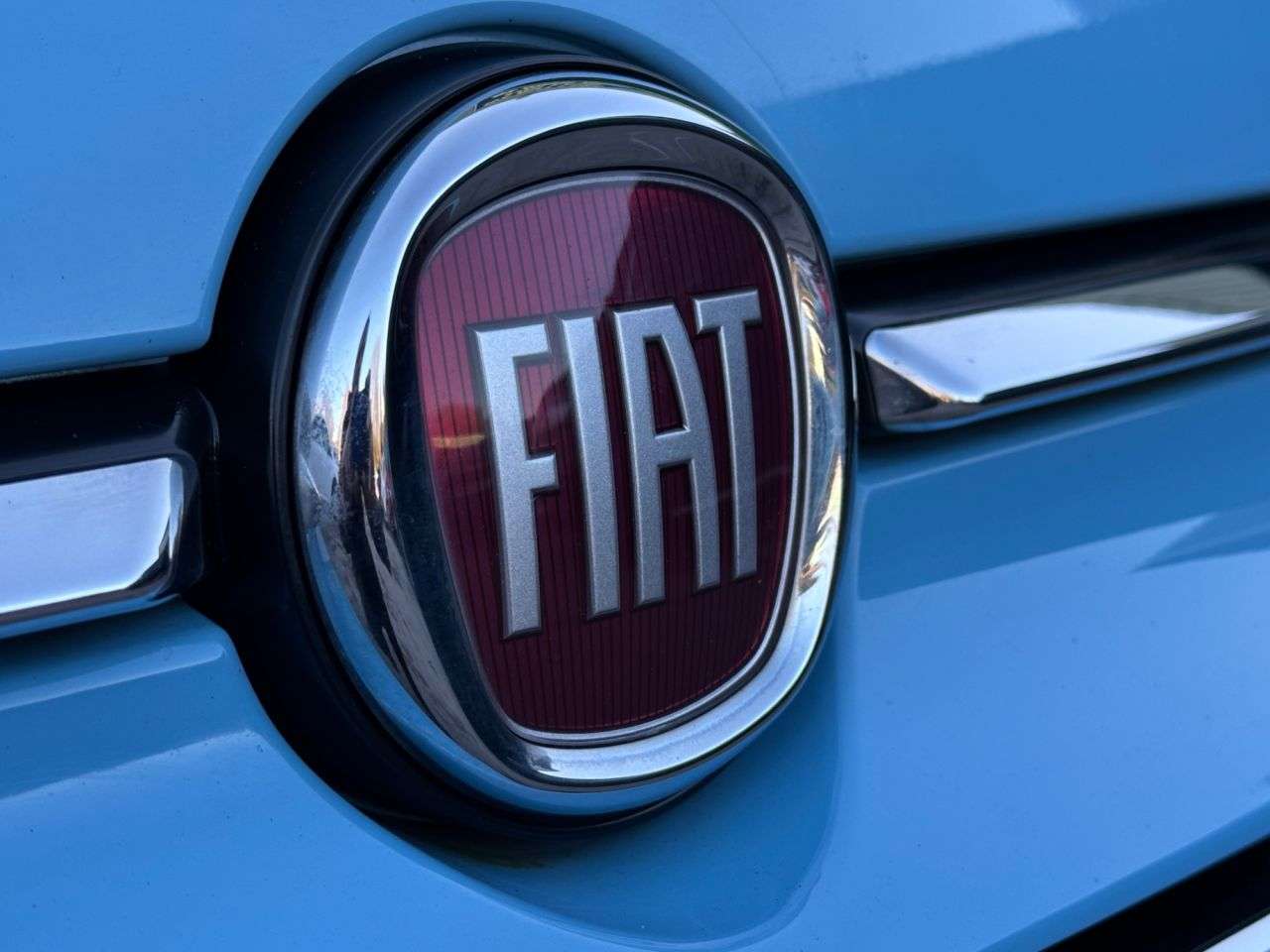 2017 FIAT 500 2017 FIAT 500