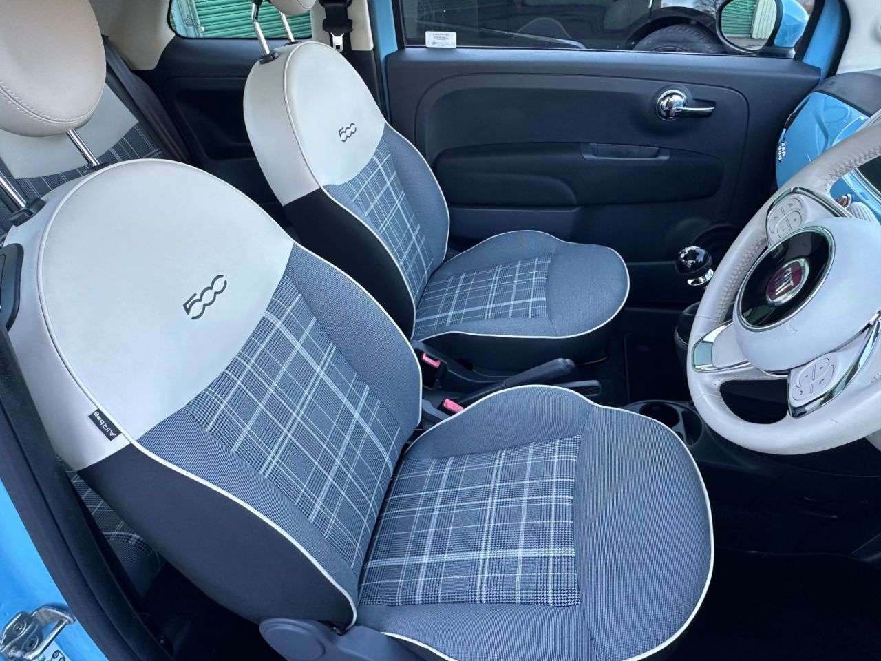 2017 FIAT 500 2017 FIAT 500