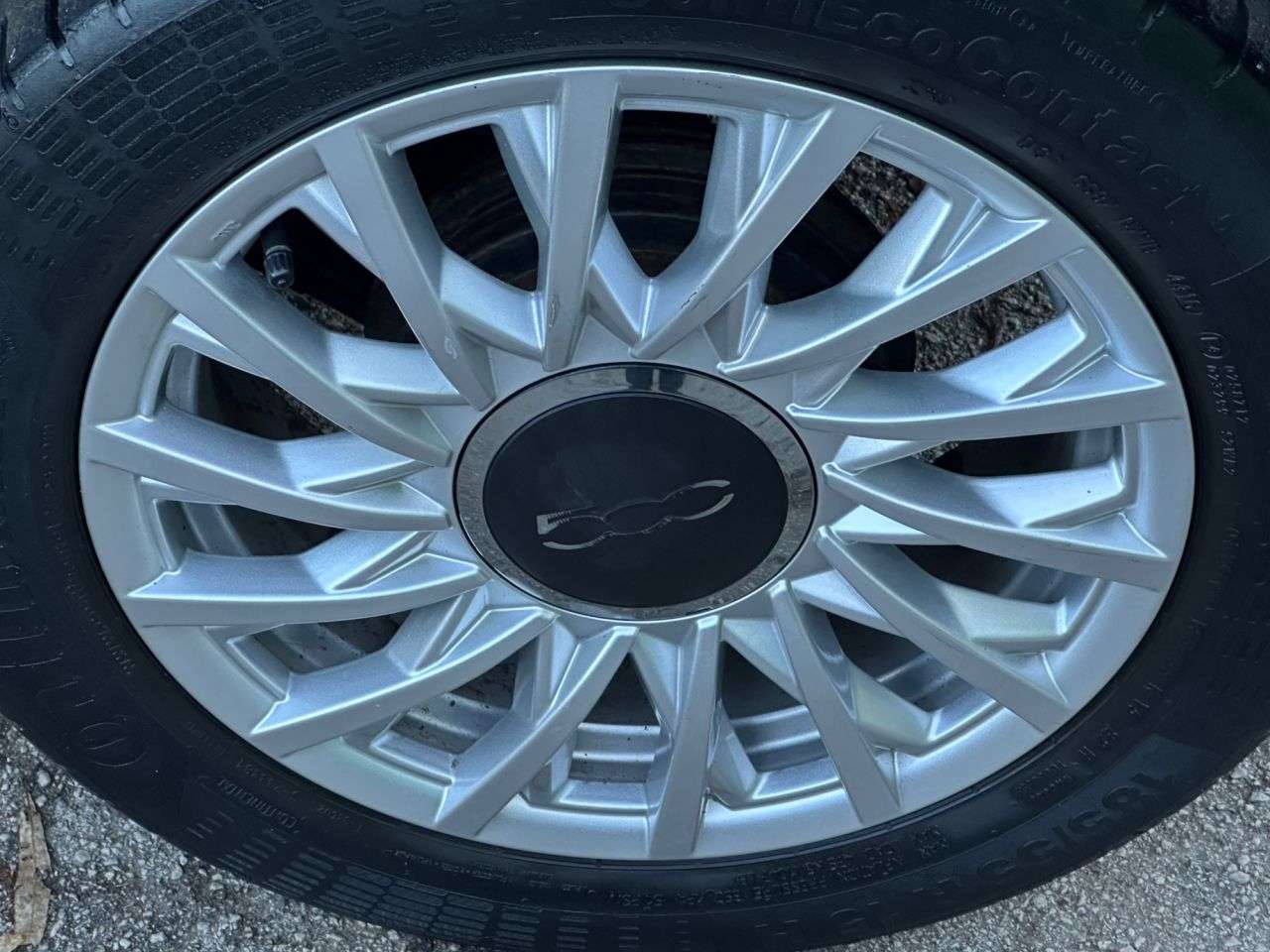 2017 FIAT 500 2017 FIAT 500