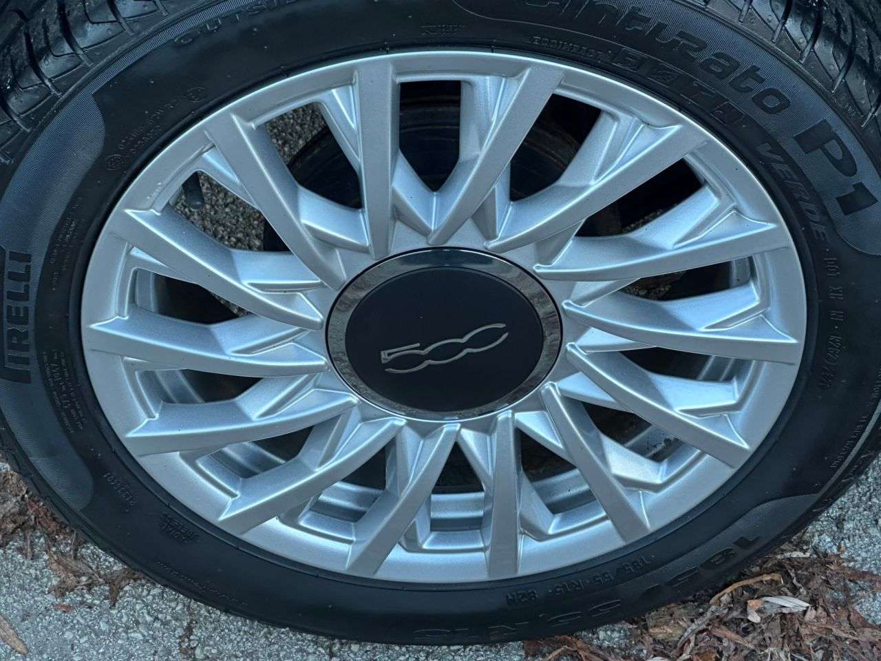 2017 FIAT 500 2017 FIAT 500