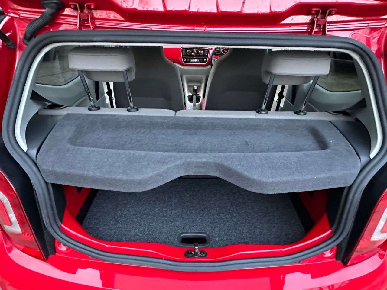 2014 VOLKSWAGEN UP! 2014 VOLKSWAGEN UP!