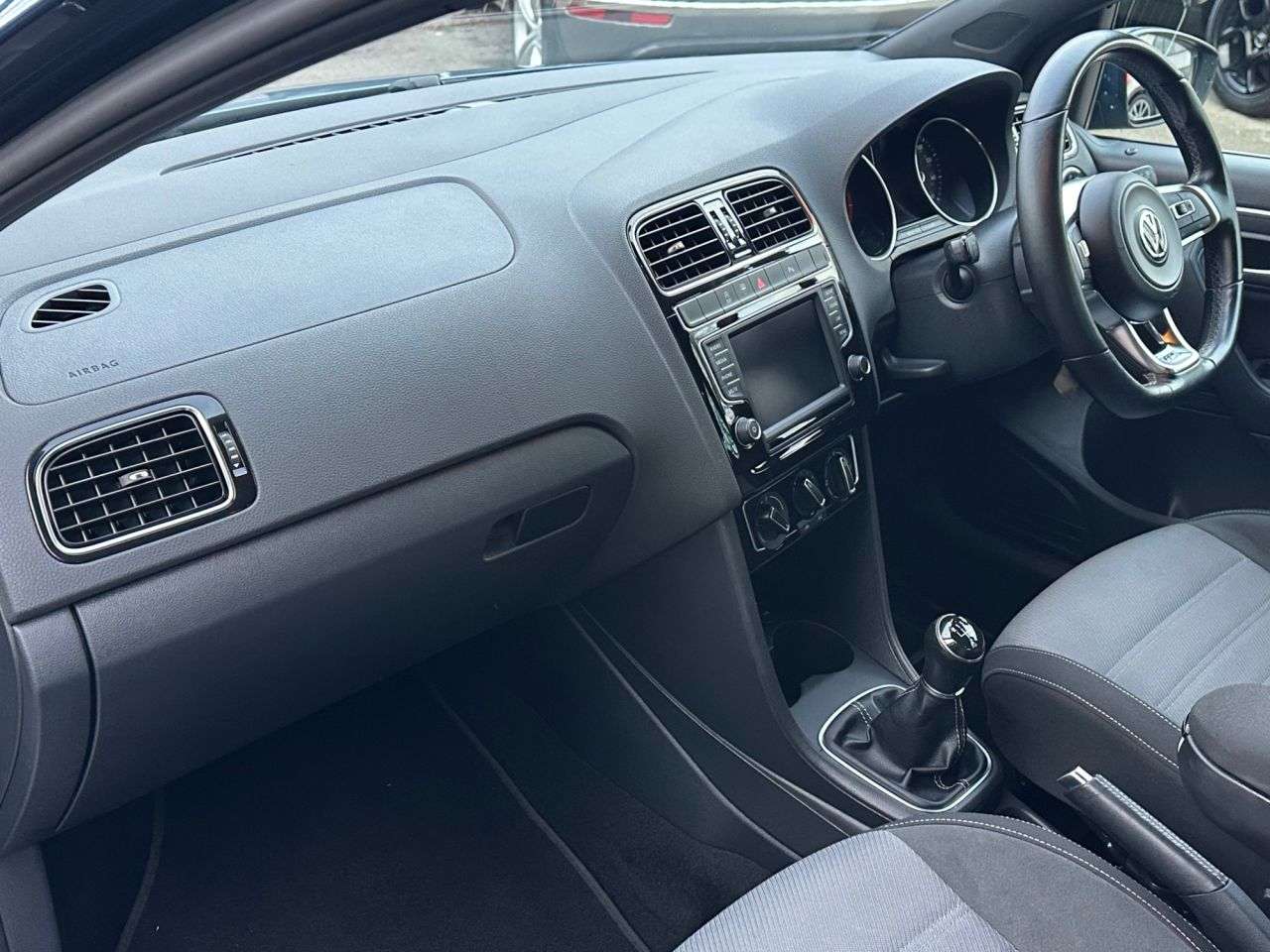 2016 VOLKSWAGEN POLO 2016 VOLKSWAGEN POLO