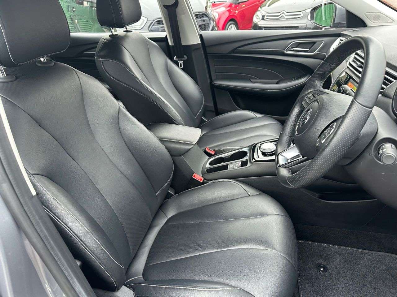 2022 MG MG5 2022 MG MG5