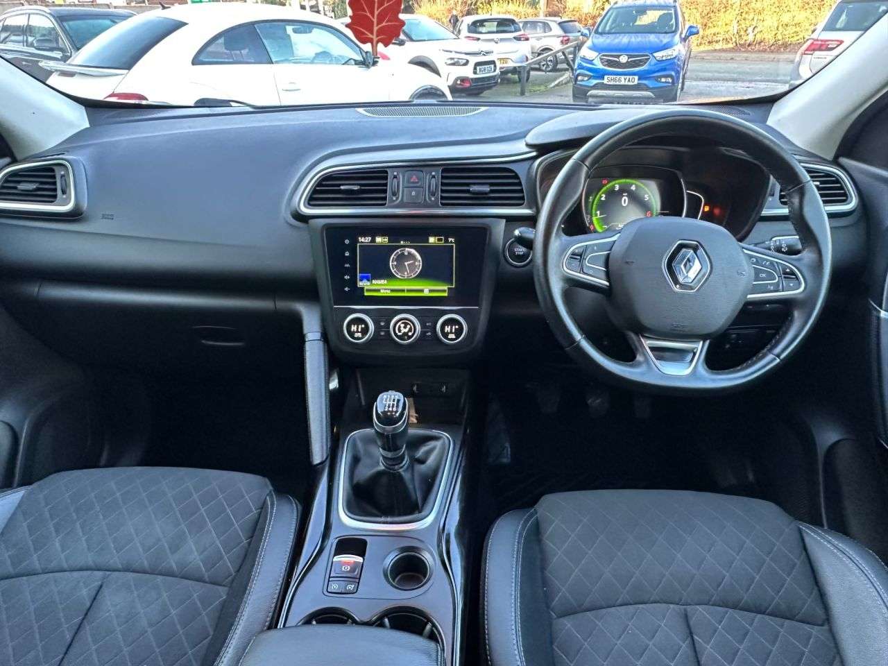 A 2019 RENAULT KADJAR 1.3 TCe Iconic SUV 5dr Petrol Manual Euro 6 (s/s) (140 ps) A 2019 RENAULT KADJAR 1.3 TCe Iconic SUV 5dr Petrol Manual Euro 6 (s/s) (140 ps)