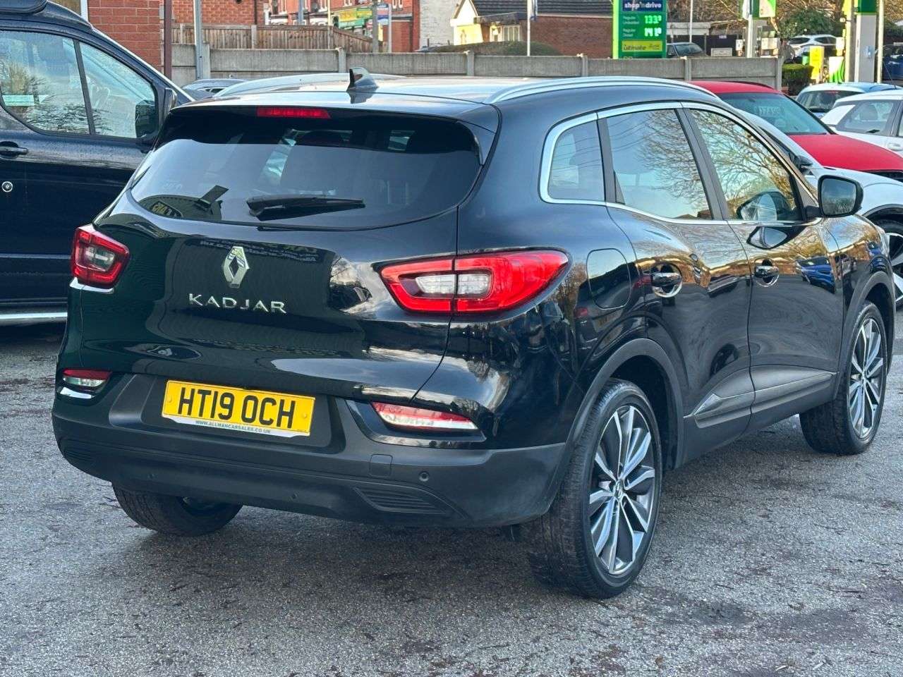 A 2019 RENAULT KADJAR 1.3 TCe Iconic SUV 5dr Petrol Manual Euro 6 (s/s) (140 ps) A 2019 RENAULT KADJAR 1.3 TCe Iconic SUV 5dr Petrol Manual Euro 6 (s/s) (140 ps)