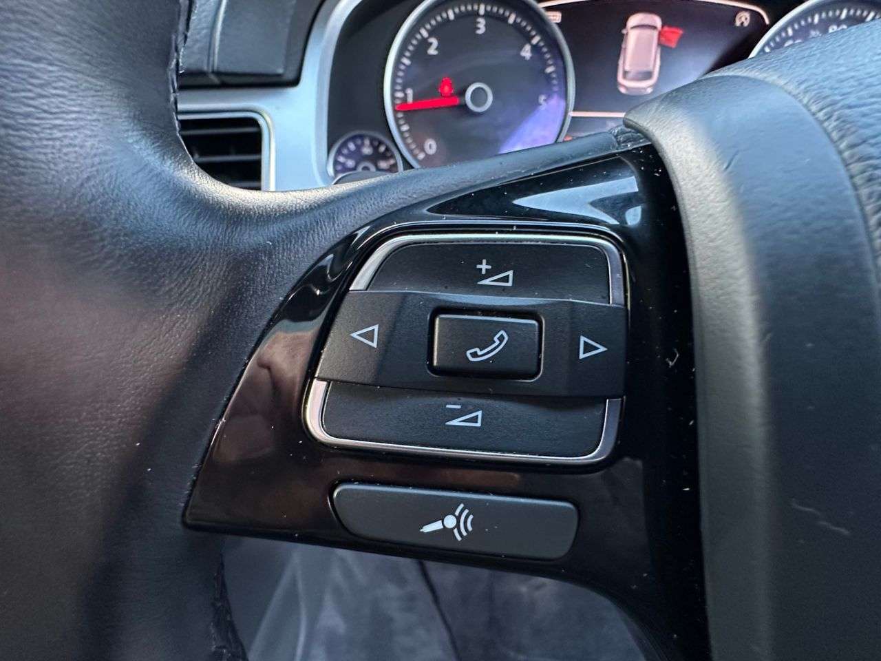 2017 VOLKSWAGEN TOUAREG 2017 VOLKSWAGEN TOUAREG