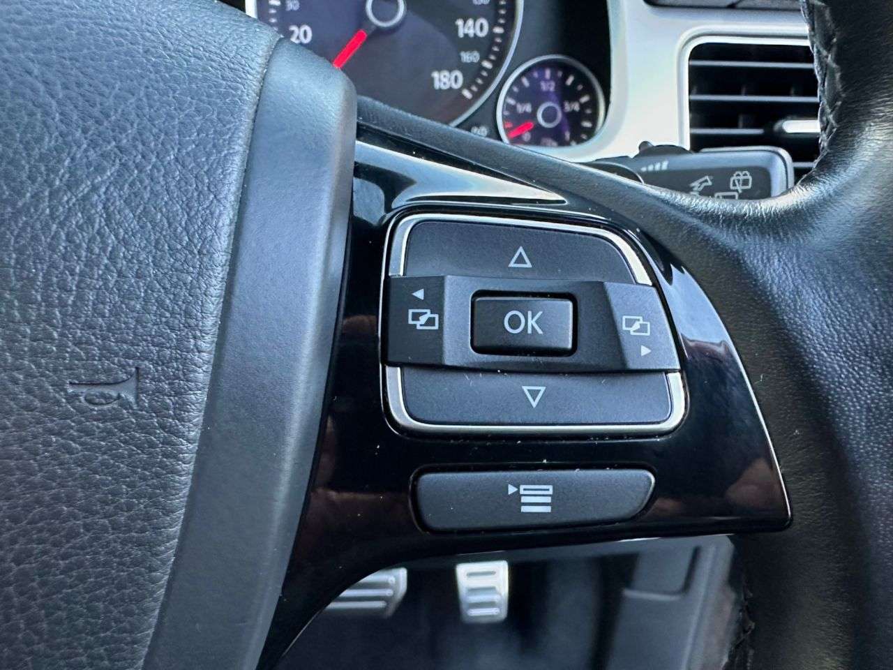 2017 VOLKSWAGEN TOUAREG 2017 VOLKSWAGEN TOUAREG