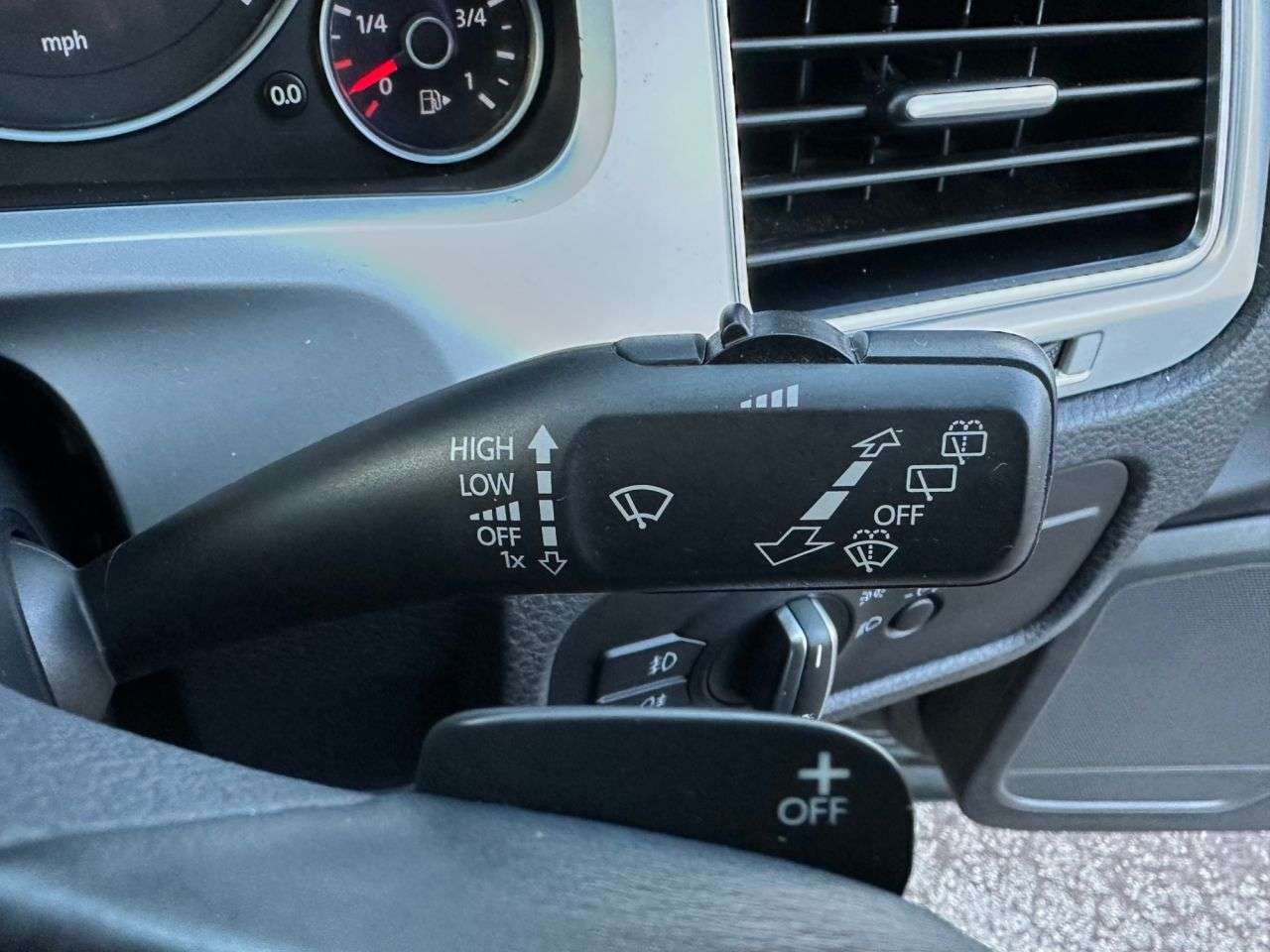 2017 VOLKSWAGEN TOUAREG 2017 VOLKSWAGEN TOUAREG