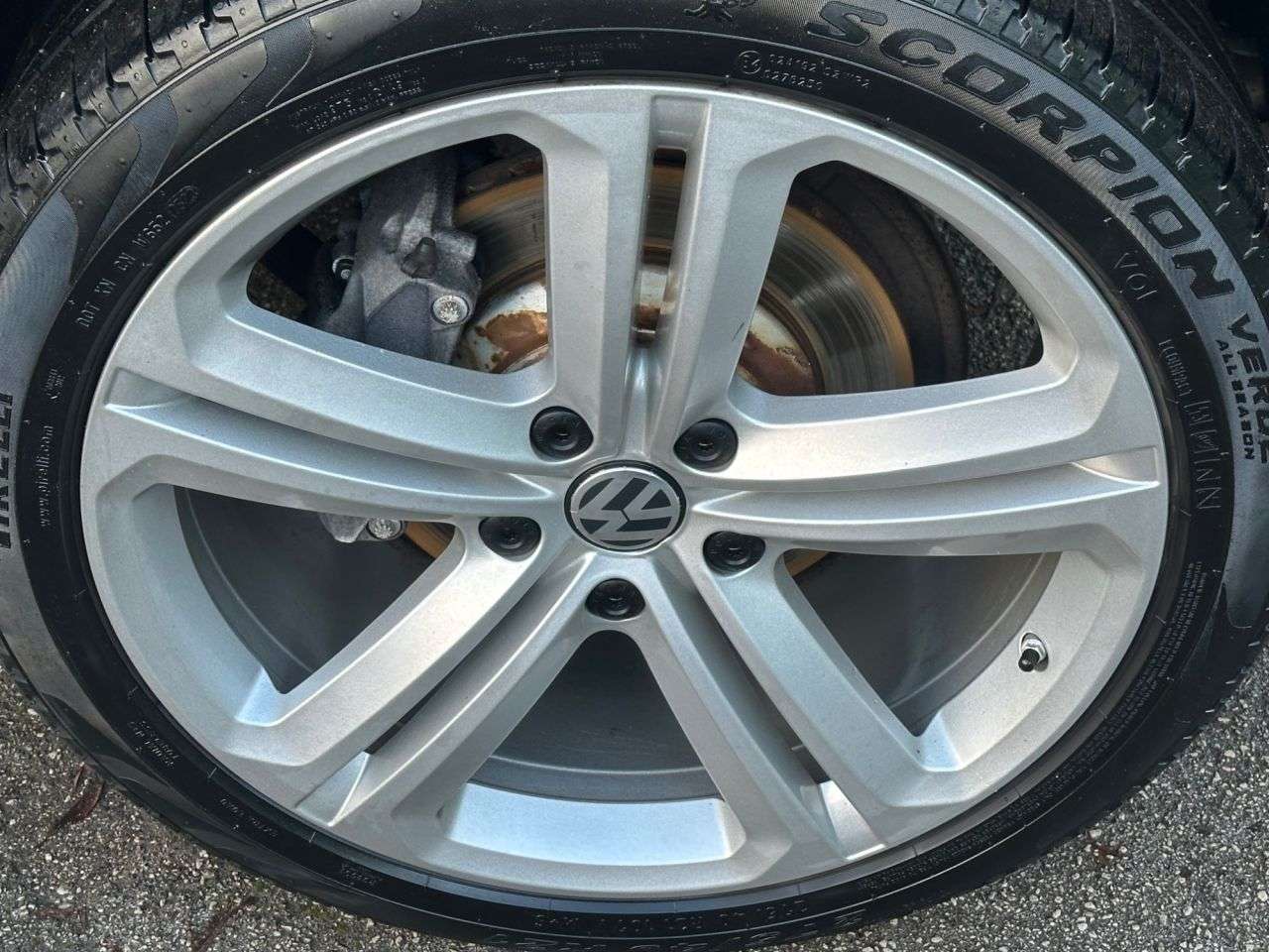 2017 VOLKSWAGEN TOUAREG 2017 VOLKSWAGEN TOUAREG