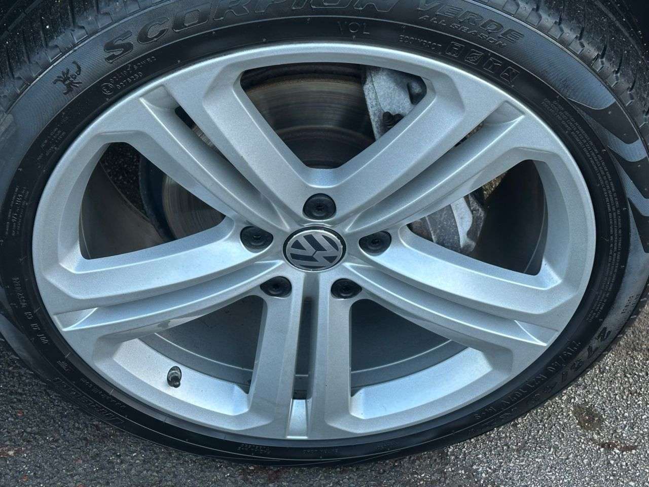 2017 VOLKSWAGEN TOUAREG 2017 VOLKSWAGEN TOUAREG