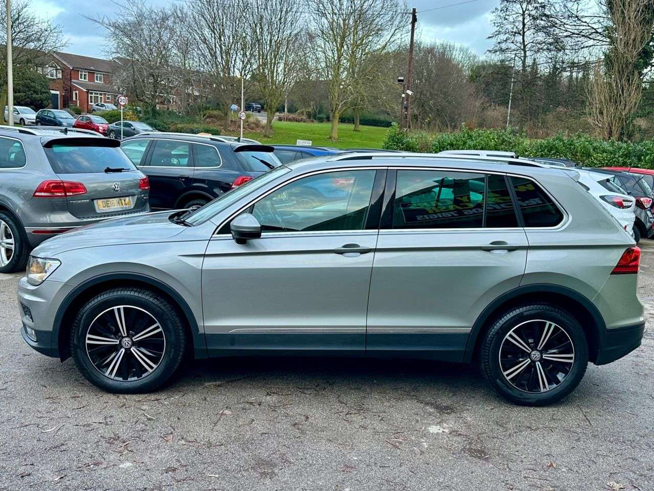 2019 VOLKSWAGEN TIGUAN 2019 VOLKSWAGEN TIGUAN
