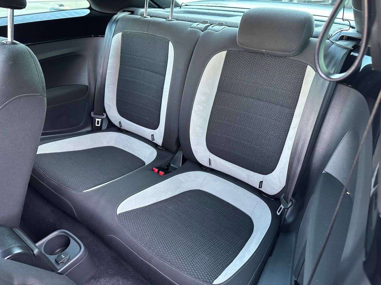 2017 VOLKSWAGEN BEETLE 2017 VOLKSWAGEN BEETLE